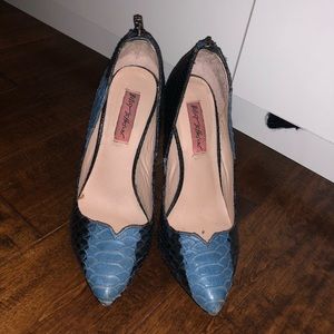 betsey Johnson black and blue stilettos